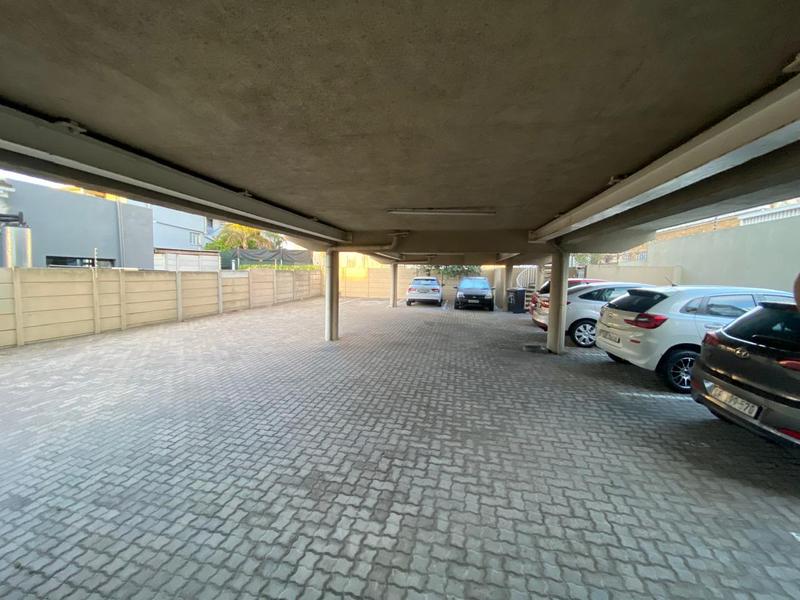 2 Bedroom Property for Sale in Goodwood Estate Western Cape